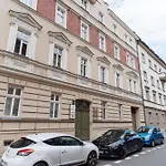 Tyzenhauz Arianska Street Krasków