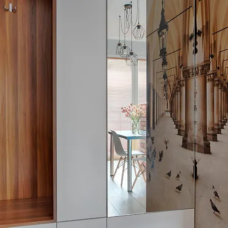 Tyzenhauz Arianska Street *