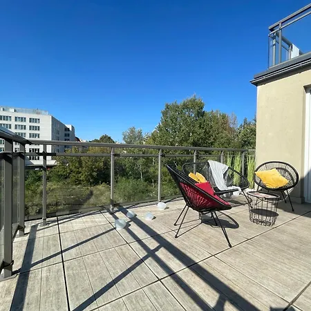 Tyzenhauz Arianska Street דירה