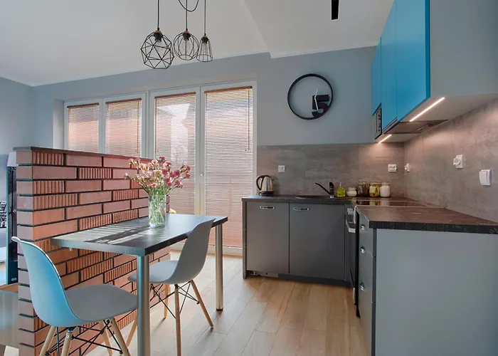 Tyzenhauz Arianska Street * קרקוב