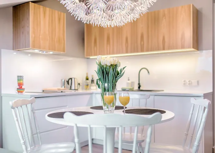 Tyzenhauz Arianska Street דירה