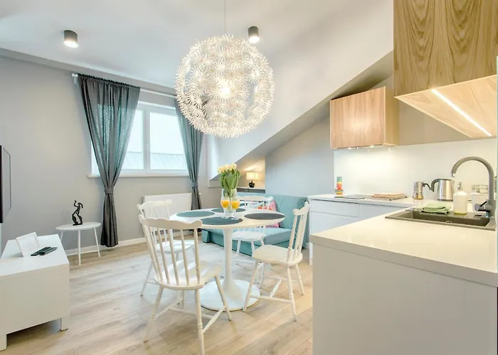 Tyzenhauz Arianska Street דירה קרקוב