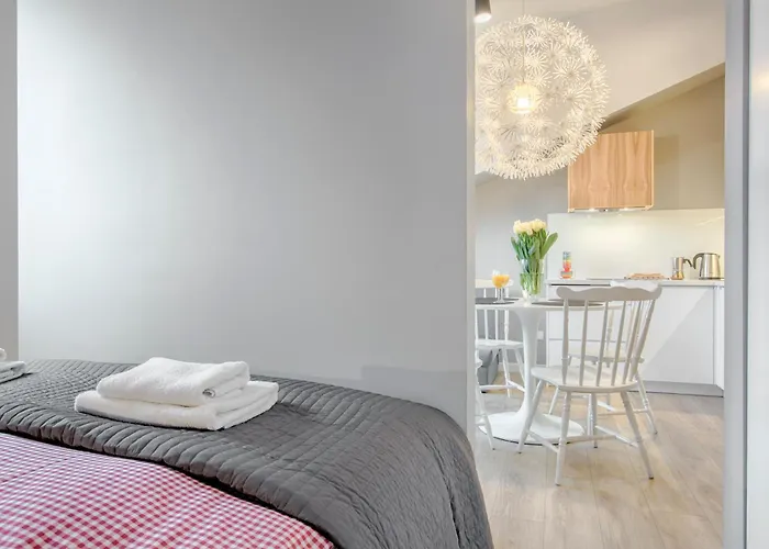 Tyzenhauz Arianska Street דירה *