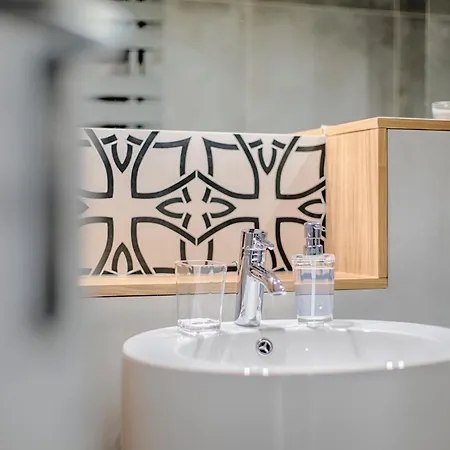 Tyzenhauz Arianska Street Apartment Krakow